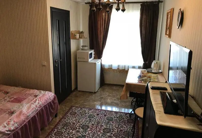 اتاق اکونومی, Villa L Vovskaia