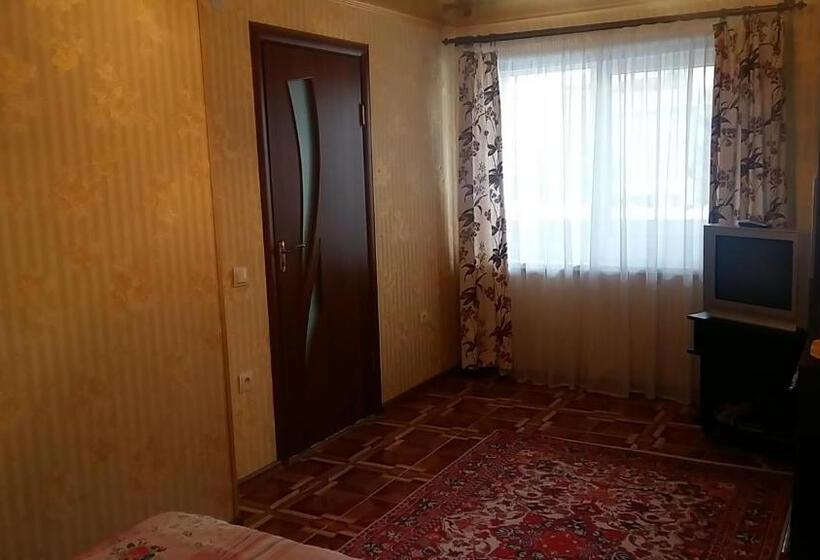 اتاق کلاسیک سه تخته, Villa L Vovskaia