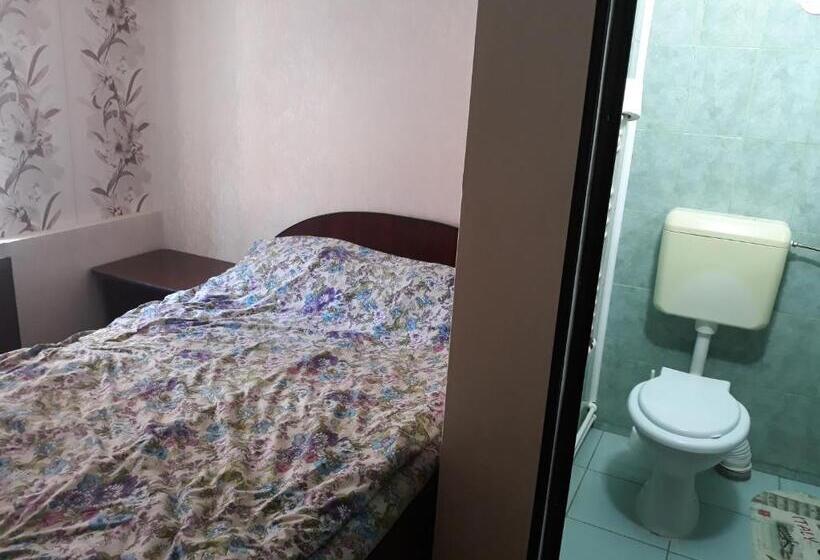 Номер Стандарт, Pensiunea Red Rock