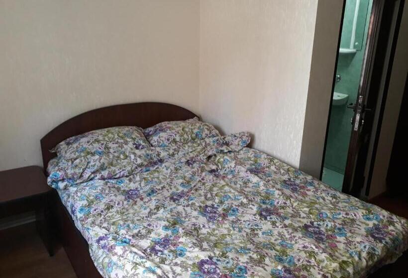 Номер Стандарт, Pensiunea Red Rock