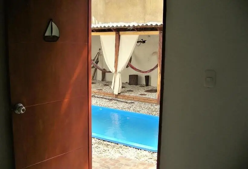 ルームシェアのワンベッド, Hostal Palohe Taganga