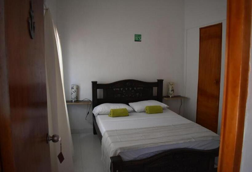 スタンダードルーム, Hostal Palohe Taganga