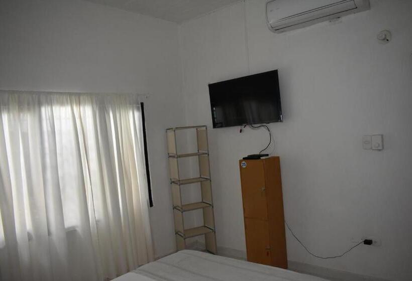 디럭스 룸, Hostal Palohe Taganga