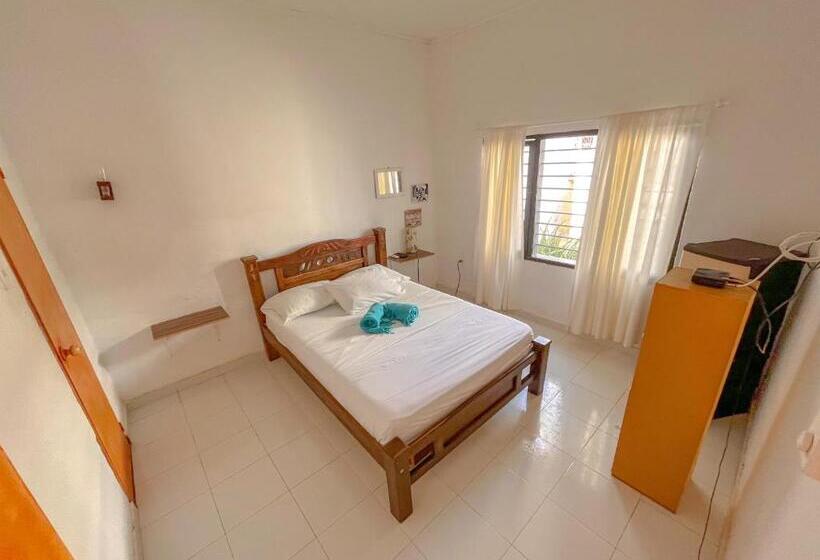 デラックスルーム, Hostal Palohe Taganga