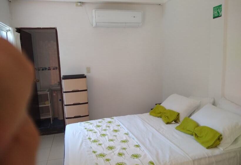 스탠다드 룸, Hostal Palohe Taganga