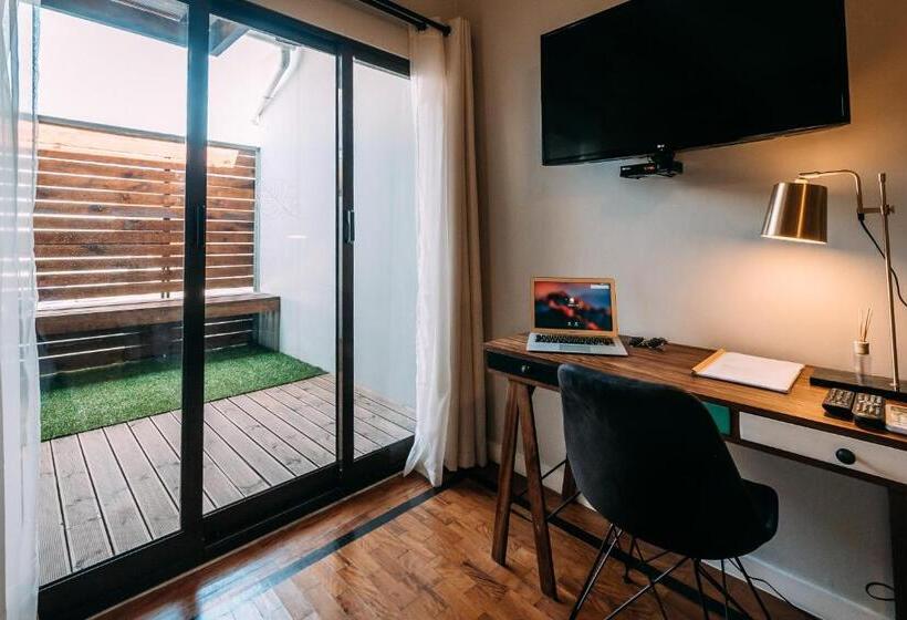 キングサイズベッドのデラックススイート, Joli Guesthouse