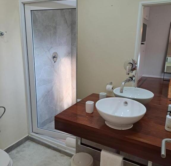 스위트, Joli Guesthouse