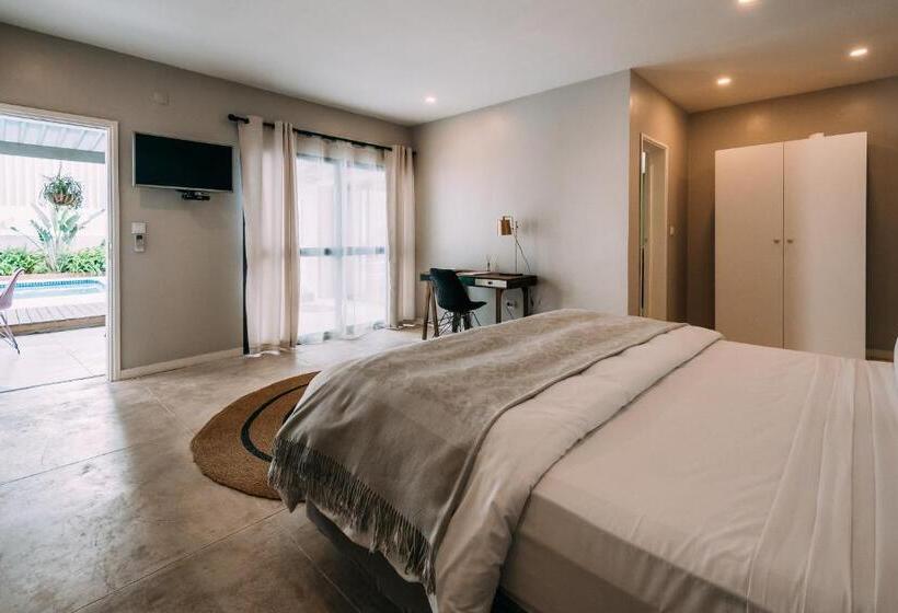 キングサイズベッドのスイートルーム, Joli Guesthouse