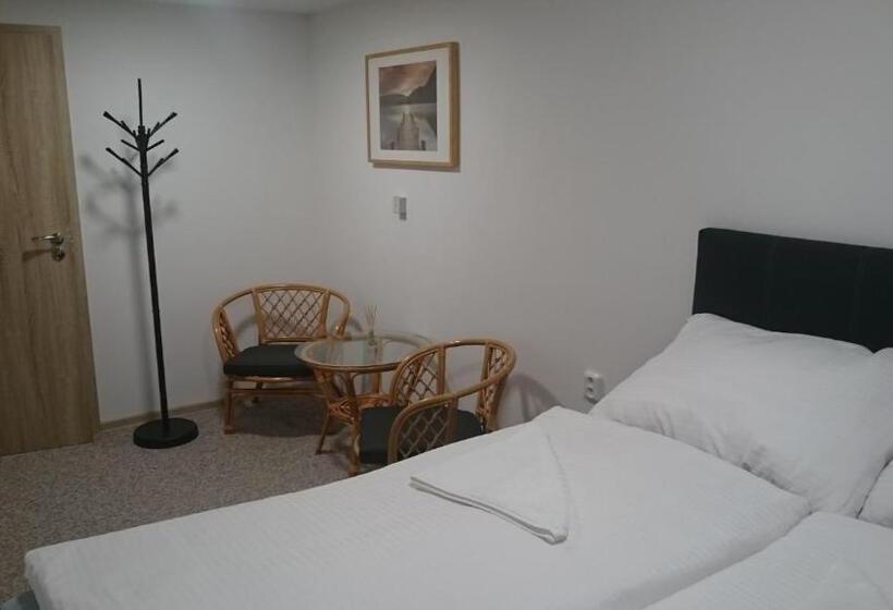 デラックスルーム, Pension Harcovna