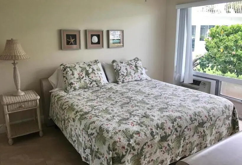 庭の見える１ベッドルームアパートメント, Sunrise Ocean Suites