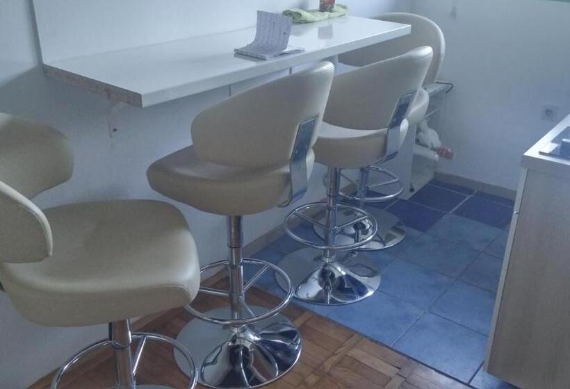 اتاق استاندارد با سرویس بهداشتی مشترک, Rooms & Apartments Murgle Ljubljana