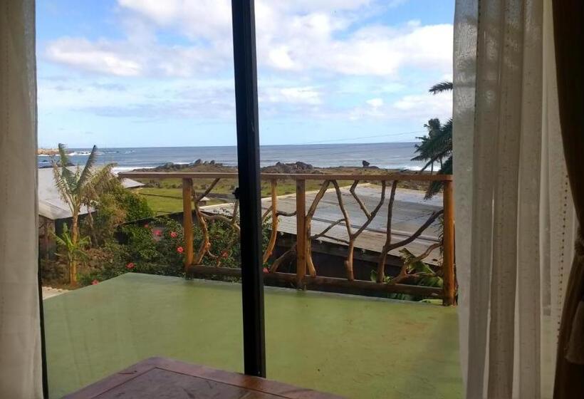 オーシャンビュースタンダードルームバルコニー付き, Hostal Vieroto