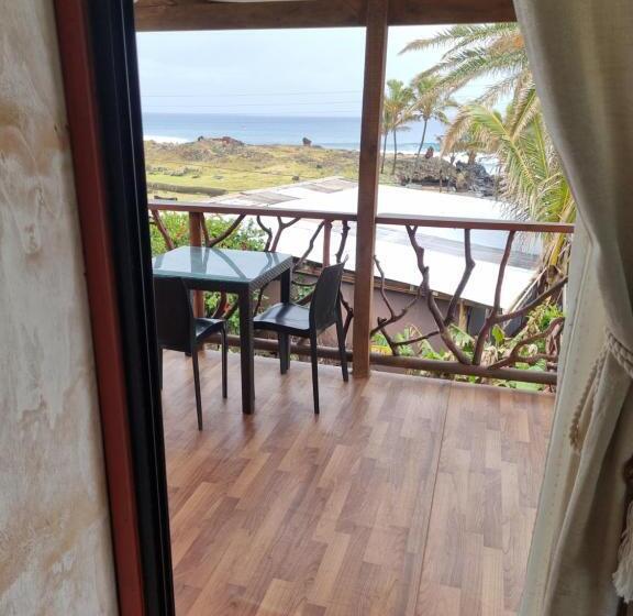 オーシャンビュースタンダードルームバルコニー付き, Hostal Vieroto