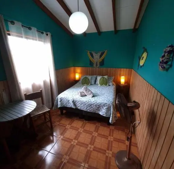 Standard-huone Jaettu Kylpyhuone, Hostal Vieroto