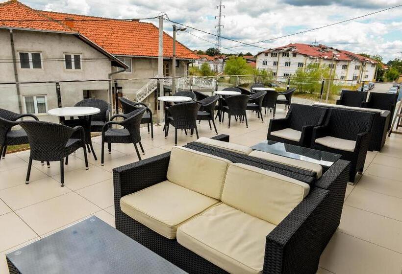 آپارتمان 1 خوابه, Konak Zivojinovic