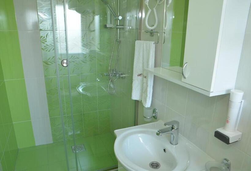 اتاق استاندارد, Konak Zivojinovic