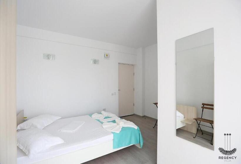 اتاق اکونومی, Regency Villa