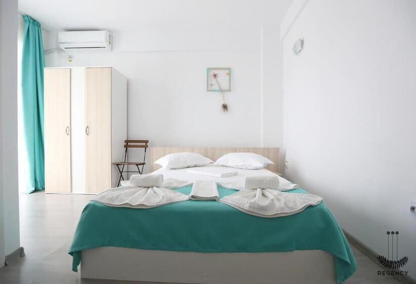 اتاق اکونومی, Regency Villa