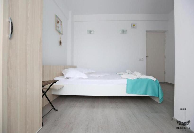 اتاق اکونومی, Regency Villa