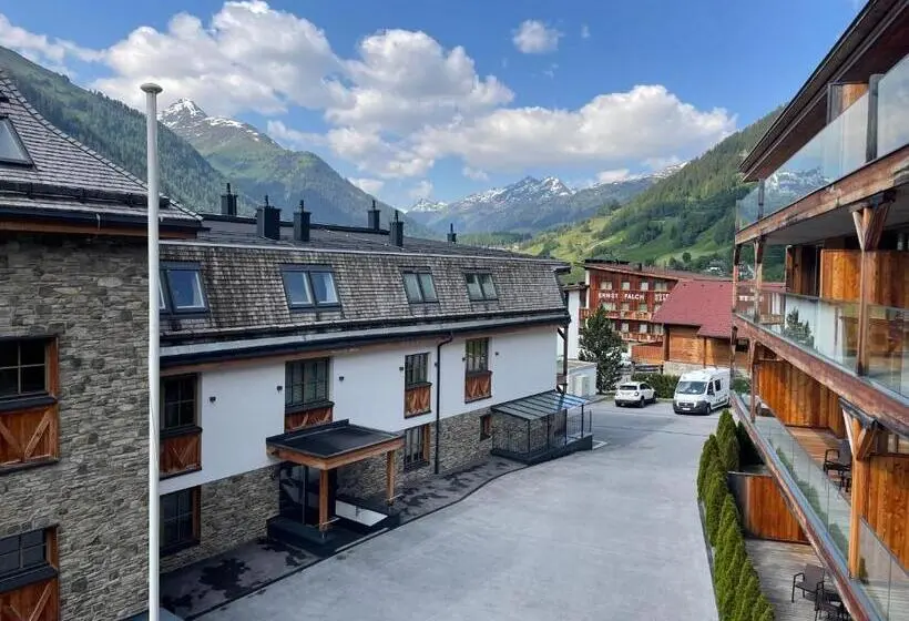 آپارتمان سوپریور 3 خوابه, Mountain Spa Residences