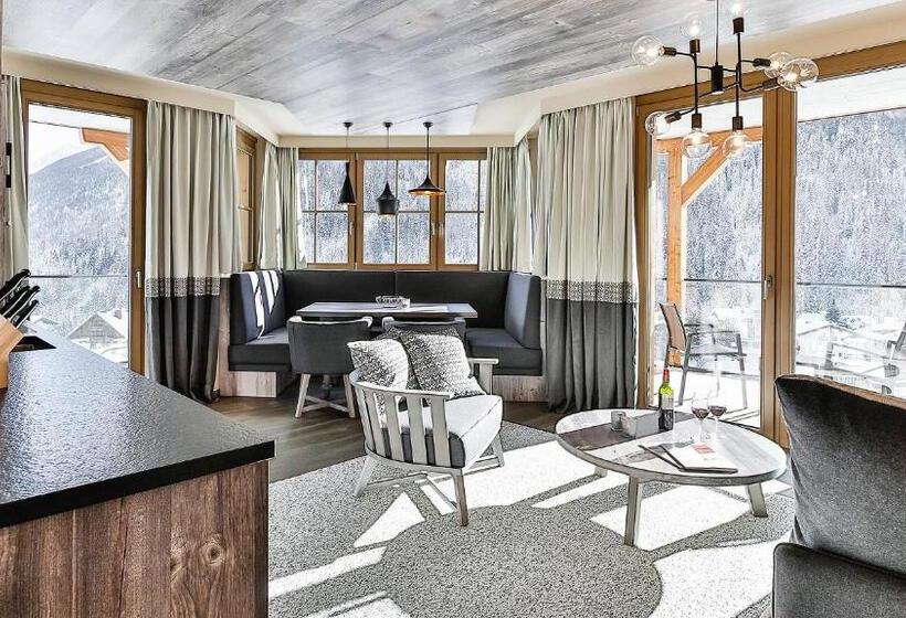 ペントハウス２ベッドルームアパート, Mountain Spa Residences