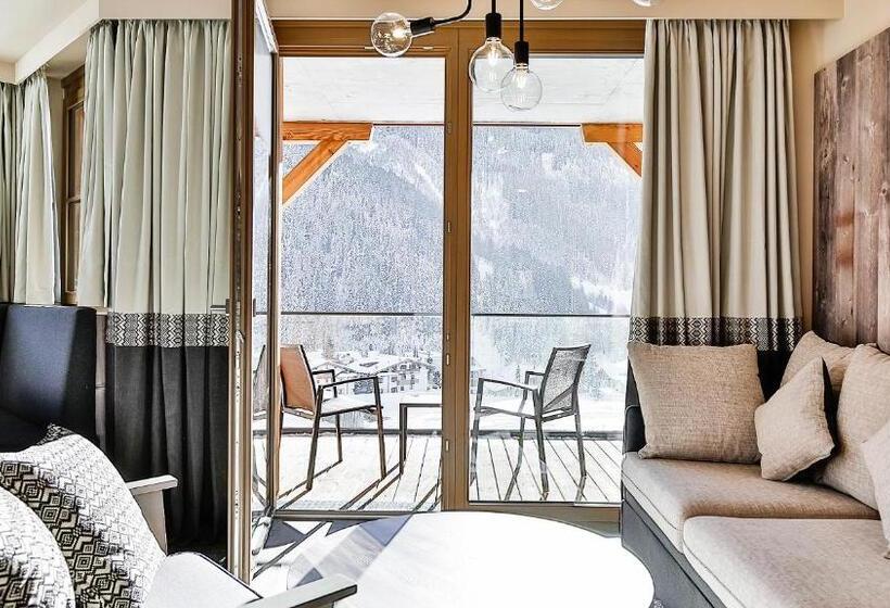 ペントハウス２ベッドルームアパート, Mountain Spa Residences