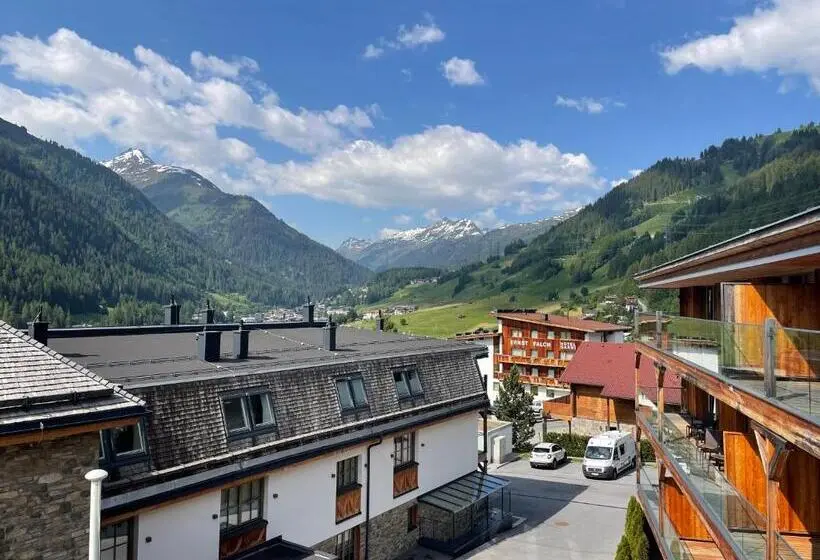 1 Bedroom Penthouse Apartment, Mountain Spa Residences