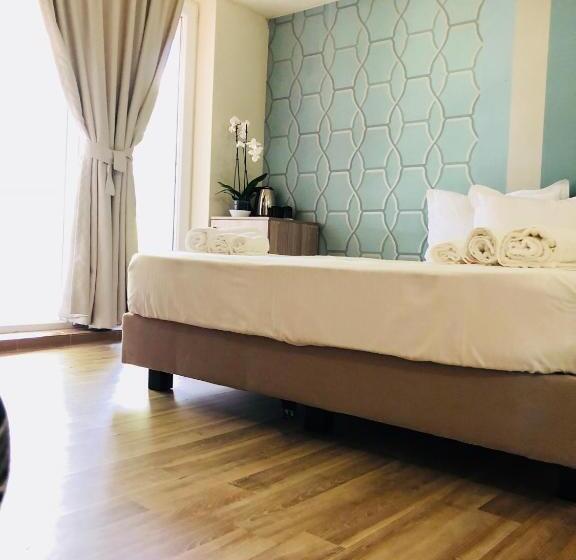 标准间, Anna By The Sea