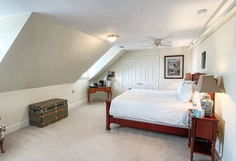 スタンダードルーム, Abigail Inn