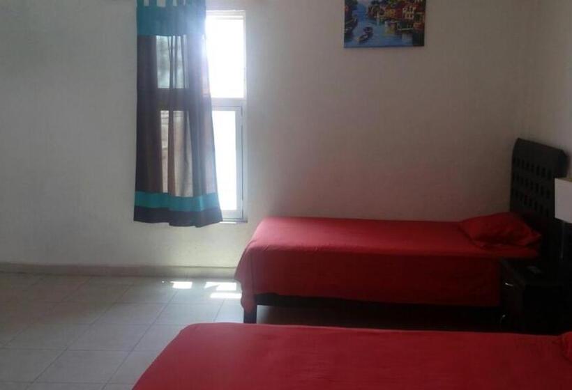 اتاق استاندارد چهار تخته, Posada San Cristobal