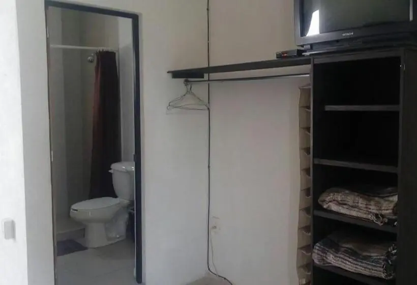 اتاق استاندارد چهار تخته, Posada San Cristobal