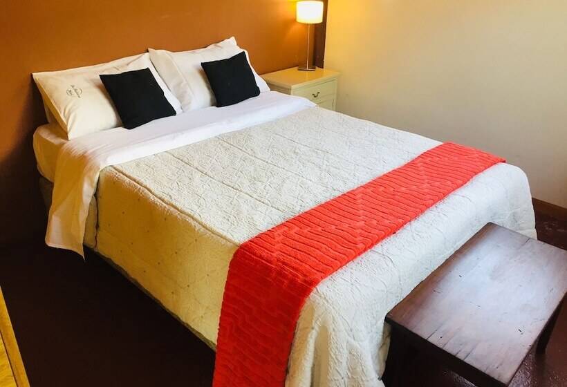 Superior Driepersoonskamer, La Pedrera