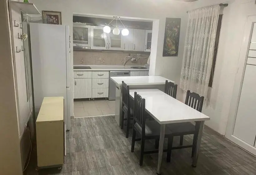 آپارتمان 1 خوابه با چشم‌انداز, Iliovski Inn   Just Like Home