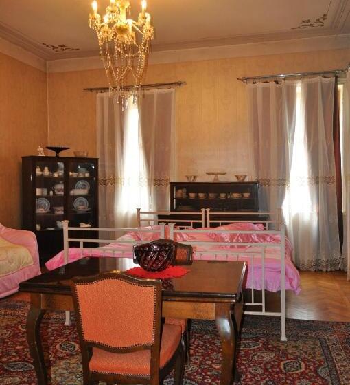اتاق ساده سه‌ نفره, Guest House Cico