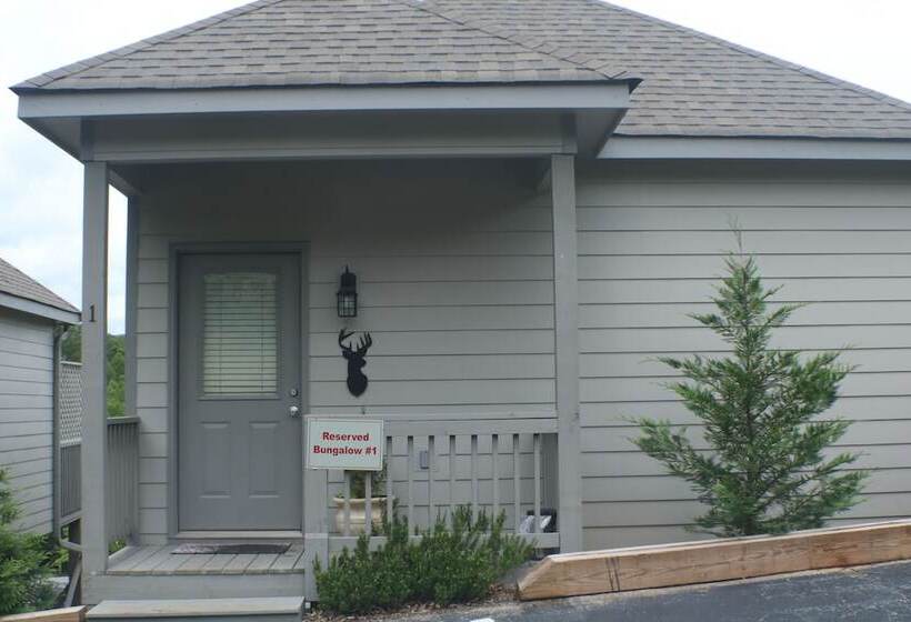 スタンダードバンガロー, Valhalla Resort