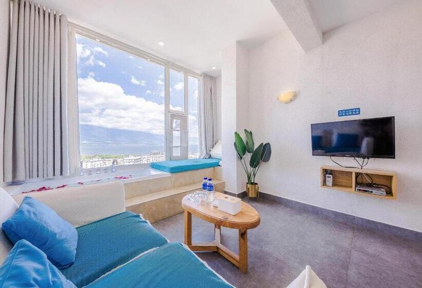 Номер Deluxe Вид на Море, Butterfy Seaview Resort Villa