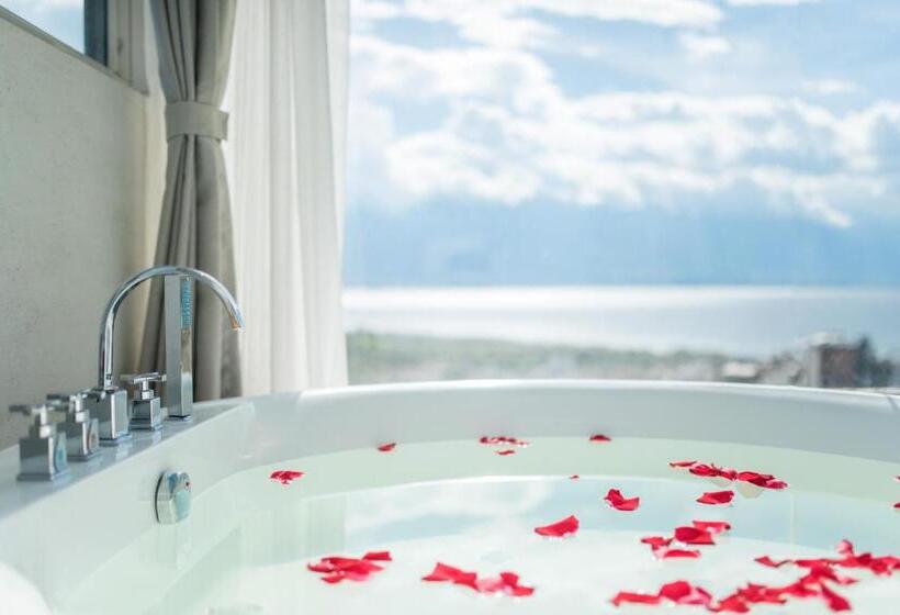 جناح ديلوكس, Butterfy Seaview Resort Villa