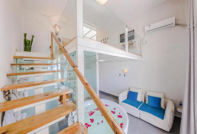 Номер Deluxe Кровать Кинг, Butterfy Seaview Resort Villa