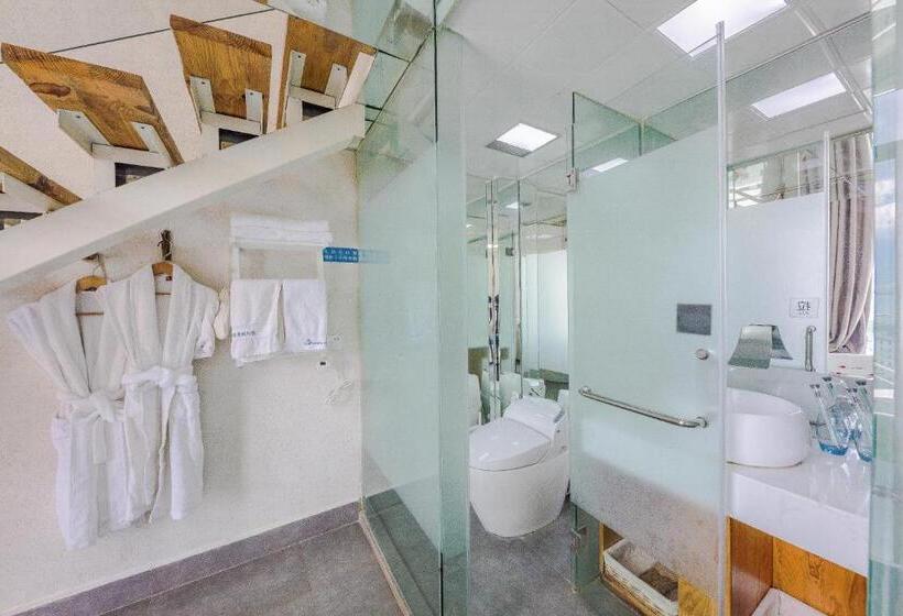 Номер Deluxe Кровать Кинг, Butterfy Seaview Resort Villa
