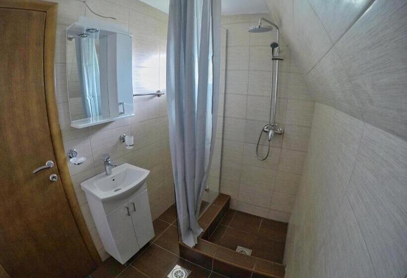 1 Bedroom Penthouse Apartment, Cabarkapa Guesthouse