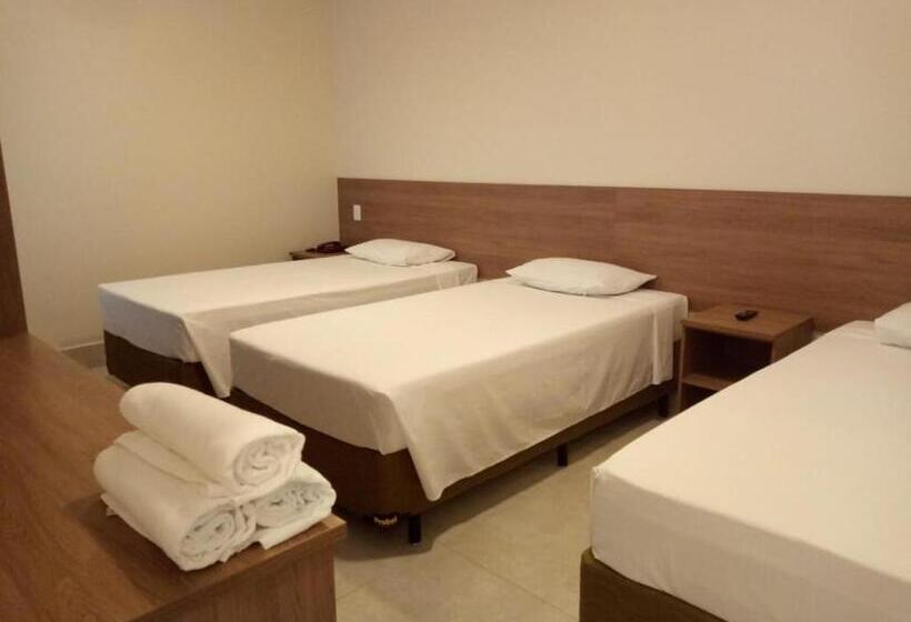 컴포트 트리플 룸, Hospeda Marília