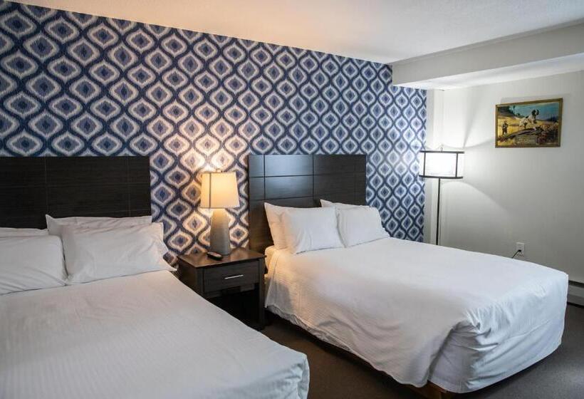 Номер Стандарт, Clear River Inn And Tavern