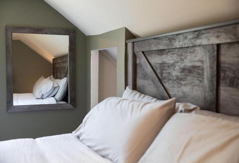 Апартаменты 1 Спальня с Видом, Clear River Inn And Tavern