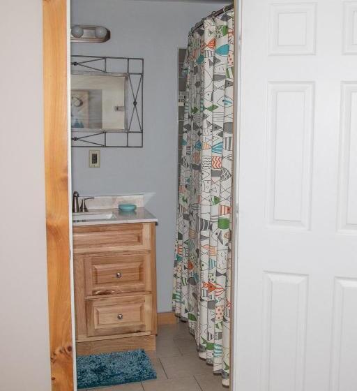 Люкс Повышенной Комфортности, Clear River Inn And Tavern