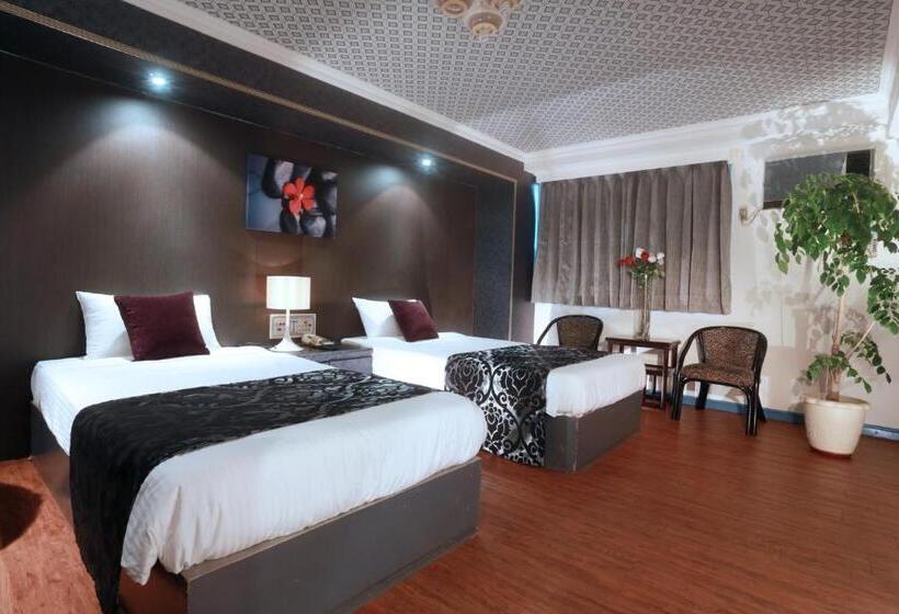 اتاق استاندارد, Lech