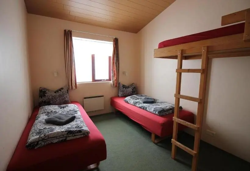 اتاق استاندارد سه نفره, Hvoll Hostel