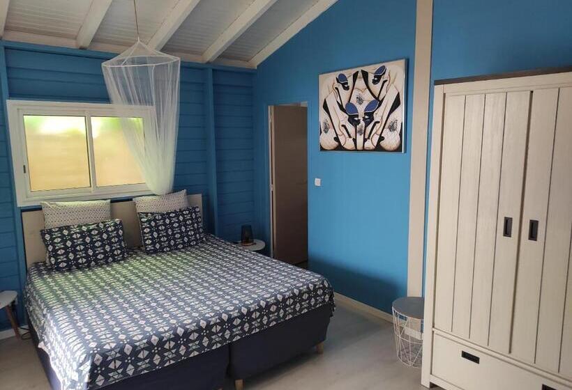 بانگلوی استاندارد, Chez Rustine Et Pompette