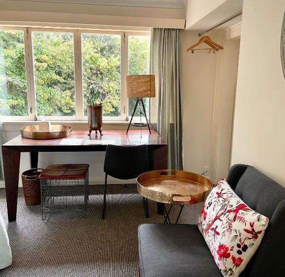 Single Basic Room, Nyima Tashi Buddhist Centre