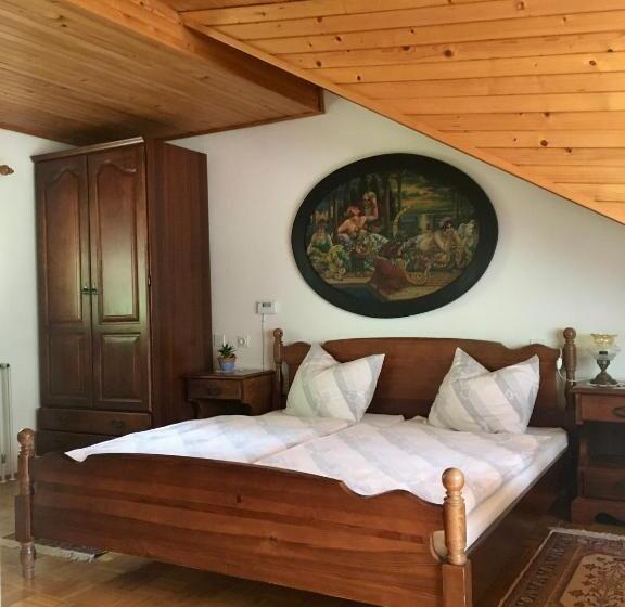 سوییت خانوادگی, Guest House Atelšek