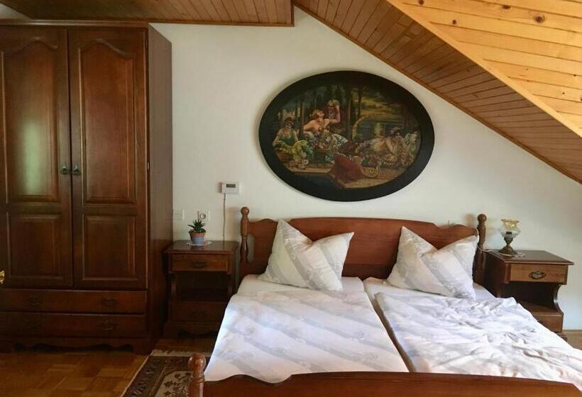 سوییت خانوادگی, Guest House Atelšek